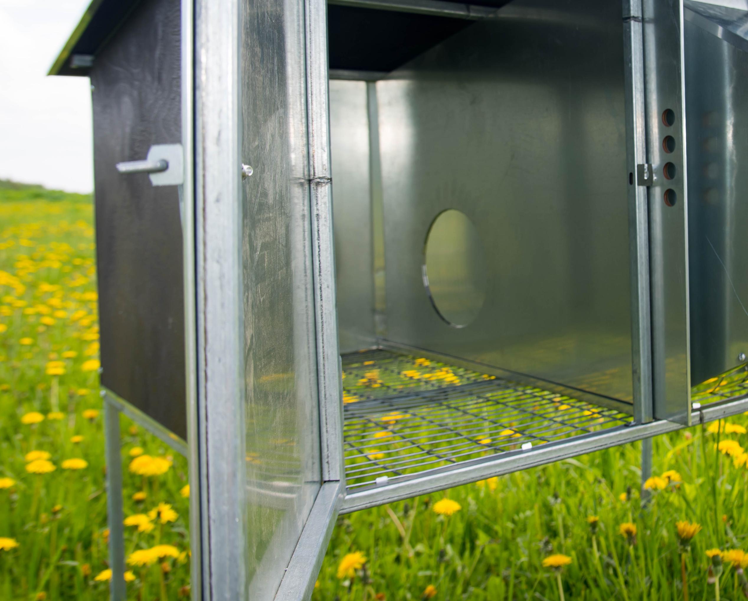 Уличный домик для кроликов "Фазенда" КМ-2. Фото 11