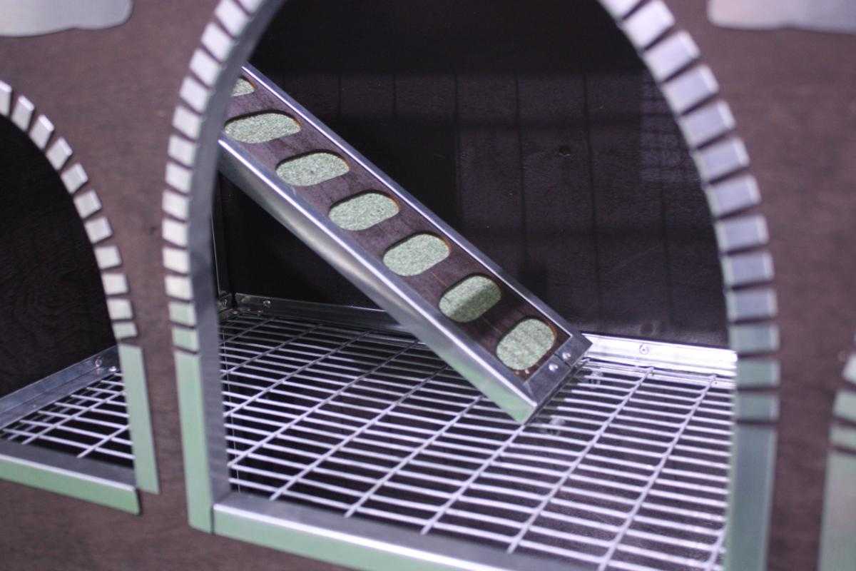 Лазелка для декоративных кроликов "Замок". Фото 7