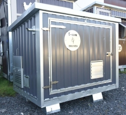 Шумопоглощающий утеплённый контейнер для генератора L T-Блок "Энерго" увеличенный с вентилятором 1000 м3/ч Шумопоглощающий утеплённый контейнер для генератора L T-Блок "Энерго" увеличенный с вентилятором 1000 м3/ч