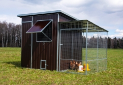 Курятники и выгулы